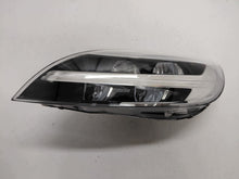 Laden Sie das Bild in den Galerie-Viewer, Frontscheinwerfer Volvo V40 32228483 Links Scheinwerfer Headlight SCH4764965588sl