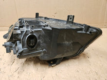 Laden Sie das Bild in den Galerie-Viewer, Frontscheinwerfer BMW 3 E91 E90 BMW6311-72025849 Rechts Scheinwerfer Headlight SCH4766513762ex