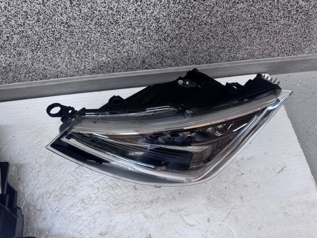 Frontscheinwerfer Seat Ibiza I 6F1941007C 6F1941774A Ein Satz Headlight SCH4768634877kv