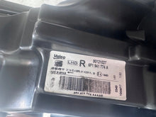 Load image into Gallery viewer, Frontscheinwerfer Seat Ibiza I 6F1941007C 6F1941774A Ein Satz Headlight SCH4768634877kv