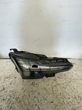 Load image into Gallery viewer, Frontscheinwerfer Volvo I 80000628 606806348 Rechts Scheinwerfer Headlight SCH4772664330ci