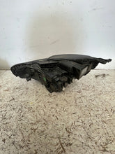 Load image into Gallery viewer, Frontscheinwerfer Volvo I 80000628 606806348 Rechts Scheinwerfer Headlight SCH4772664330ci
