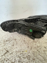 Load image into Gallery viewer, Frontscheinwerfer Volvo I 80000628 606806348 Rechts Scheinwerfer Headlight SCH4772664330ci