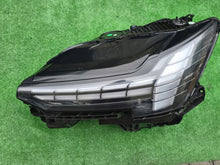 Laden Sie das Bild in den Galerie-Viewer, Frontscheinwerfer Volvo 32450062 Links Scheinwerfer Headlight SCH4777609690cd