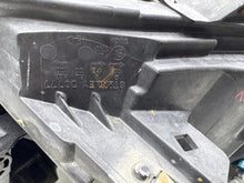Laden Sie das Bild in den Galerie-Viewer, Frontscheinwerfer Honda Cr-V IV 6181653 Rechts Scheinwerfer Headlight SCH4792472460zj