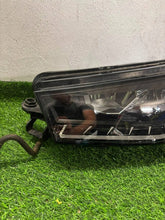Load image into Gallery viewer, Frontscheinwerfer Skoda Fabia 6VB941015A LED Links Scheinwerfer Headlight SCH4802192863hx