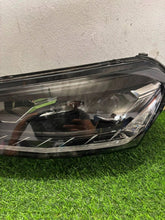 Load image into Gallery viewer, Frontscheinwerfer Skoda Fabia 6VB941015A LED Links Scheinwerfer Headlight SCH4802192863hx