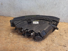 Laden Sie das Bild in den Galerie-Viewer, Frontscheinwerfer Dacia 260603515 Links Scheinwerfer Headlight SCH4807474242ry