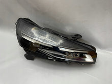 Laden Sie das Bild in den Galerie-Viewer, Frontscheinwerfer Renault Clio I V 260103507R Full LED Rechts Headlight SCH4807817142hq