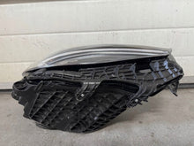 Laden Sie das Bild in den Galerie-Viewer, Frontscheinwerfer Volvo Xc40 32404666 32404665 Ein Satz Scheinwerfer Headlight SCH4816497598qr