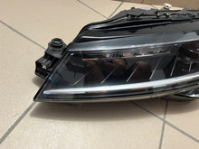 Laden Sie das Bild in den Galerie-Viewer, Frontscheinwerfer Skoda Superb III 3V1941015E Full LED Links Headlight SCH4818810176rt
