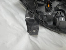 Load image into Gallery viewer, Frontscheinwerfer Opel Vivaro A 260606315R Links Scheinwerfer Headlight SCH4832960531ii