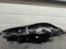 Load image into Gallery viewer, Frontscheinwerfer Renault Laguna III 260601102R Links Scheinwerfer Headlight SCH4833652518cc