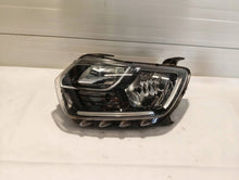 Load image into Gallery viewer, Frontscheinwerfer Dacia Duster 260609367R Links Scheinwerfer Headlight SCH4833799001tb