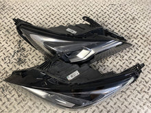 Laden Sie das Bild in den Galerie-Viewer, Frontscheinwerfer Opel Astra 39055745 39055746 Ein Satz Scheinwerfer Headlight SCH4837107620hr