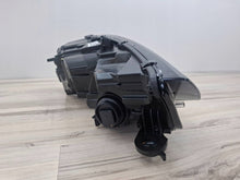 Laden Sie das Bild in den Galerie-Viewer, Frontscheinwerfer Audi A4 8W0941033 Links Scheinwerfer Headlight SCH4840104522ur