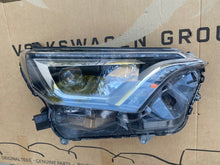 Laden Sie das Bild in den Galerie-Viewer, Frontscheinwerfer Toyota 5K1941006P LED Rechts Scheinwerfer Headlight SCH4842864533km
