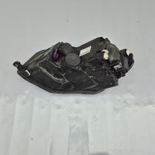Laden Sie das Bild in den Galerie-Viewer, Frontscheinwerfer VW Caddy 2K1941016B Rechts Scheinwerfer Headlight SCH4847147500ts