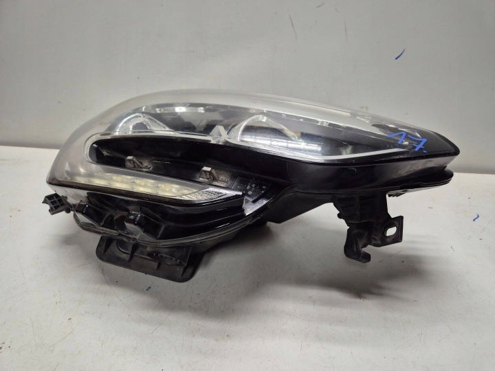 Frontscheinwerfer Renault Megane IV 260107670R Rechts Scheinwerfer Headlight SCH4850162093lw