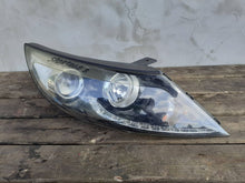 Load image into Gallery viewer, Frontscheinwerfer Kia Sportage 921023U290 Rechts Scheinwerfer Headlight SCH4854179297bv