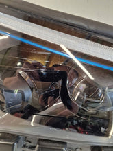 Laden Sie das Bild in den Galerie-Viewer, Frontscheinwerfer Mercedes-Benz Eqc A2939062701 Links Scheinwerfer Headlight SCH4854484765or