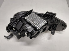 Laden Sie das Bild in den Galerie-Viewer, Frontscheinwerfer Volvo 80000401 80000628 Ein Satz Scheinwerfer Headlight SCH4877253291oi