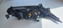 Laden Sie das Bild in den Galerie-Viewer, Frontscheinwerfer Mitsubishi Eclipse Cross W3153 LED Links Headlight SCH4880628142cn