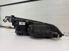 Laden Sie das Bild in den Galerie-Viewer, Frontscheinwerfer VW Golf VIII 5H1941035 Links Scheinwerfer Headlight SCH4886291457dz