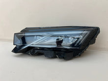Laden Sie das Bild in den Galerie-Viewer, Frontscheinwerfer Skoda Octavia IV 5E4941035 Links Scheinwerfer Headlight SCH4898161004vw