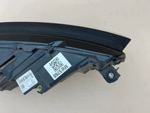 Laden Sie das Bild in den Galerie-Viewer, Frontscheinwerfer Skoda Octavia IV 5E4941035 Links Scheinwerfer Headlight SCH4898161004vw