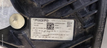 Laden Sie das Bild in den Galerie-Viewer, Frontscheinwerfer Volvo Xc60 32133458 Full LED Links Scheinwerfer Headlight SCH4919726055to