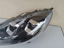 Laden Sie das Bild in den Galerie-Viewer, Frontscheinwerfer Ford Kuga III LV4B-13E017-AH Links Scheinwerfer Headlight SCH4922140350rd