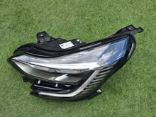 Laden Sie das Bild in den Galerie-Viewer, Frontscheinwerfer Renault Captur 013930-61 Links Scheinwerfer Headlight SCH4922715444ln