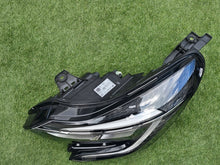Laden Sie das Bild in den Galerie-Viewer, Frontscheinwerfer Renault Captur 013930-61 Links Scheinwerfer Headlight SCH4922715444ln