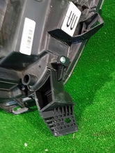 Laden Sie das Bild in den Galerie-Viewer, Frontscheinwerfer Renault Koleos II 260607971R Links Scheinwerfer Headlight SCH4925423050fe