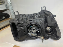 Laden Sie das Bild in den Galerie-Viewer, Frontscheinwerfer BMW 710815029067 Links Scheinwerfer Headlight SCH4935284495pv