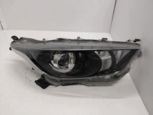 Laden Sie das Bild in den Galerie-Viewer, Frontscheinwerfer Toyota Yaris K0-6EU Rechts Scheinwerfer Headlight SCH4939314818hv