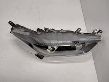 Laden Sie das Bild in den Galerie-Viewer, Frontscheinwerfer Toyota Yaris K0-6EU Rechts Scheinwerfer Headlight SCH4939314818hv