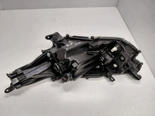 Laden Sie das Bild in den Galerie-Viewer, Frontscheinwerfer Toyota Yaris K0-6EU Rechts Scheinwerfer Headlight SCH4939314818hv