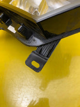 Load image into Gallery viewer, Frontscheinwerfer Renault Master III 260105567R LED Rechts Headlight SCH4942434205ny