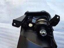 Laden Sie das Bild in den Galerie-Viewer, Frontscheinwerfer Suzuki I 3512084MB0000 Rechts Scheinwerfer Headlight SCH4942456134pc