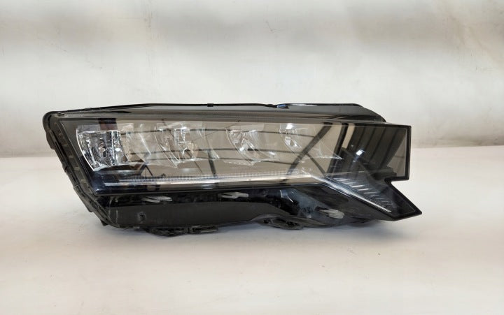 Frontscheinwerfer Skoda Octavia IV 5E4941010 LED Rechts Scheinwerfer Headlight SCH4950153299sz
