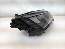Laden Sie das Bild in den Galerie-Viewer, Frontscheinwerfer Skoda Octavia IV 5E4941010 LED Rechts Scheinwerfer Headlight SCH4950153299sz