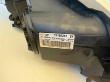 Laden Sie das Bild in den Galerie-Viewer, Frontscheinwerfer Opel Corsa D 13186381 13186382 Ein Stück (Rechts oder Links) SCH4952737780rt