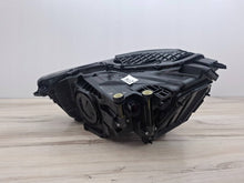 Laden Sie das Bild in den Galerie-Viewer, Frontscheinwerfer Audi Q3 83A941034 Rechts Scheinwerfer Headlight SCH4956785608qt