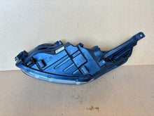 Laden Sie das Bild in den Galerie-Viewer, Frontscheinwerfer Kia Ceed 92102-J7XXX Rechts Scheinwerfer Headlight SCH4956901710wa