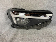 Load image into Gallery viewer, Frontscheinwerfer Volvo Xc40 32338909 LED Rechts Scheinwerfer Headlight SCH4957841601ld
