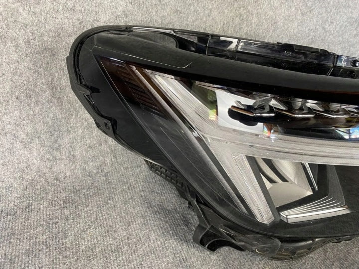 Frontscheinwerfer Volvo Xc40 32338909 LED Rechts Scheinwerfer Headlight SCH4957841601ld