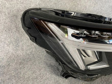 Load image into Gallery viewer, Frontscheinwerfer Volvo Xc40 32338909 LED Rechts Scheinwerfer Headlight SCH4957841601ld