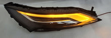 Laden Sie das Bild in den Galerie-Viewer, Frontscheinwerfer Nissan X-Trail I 26120-6RA5A Rechts Scheinwerfer Headlight SCH4967664472ak